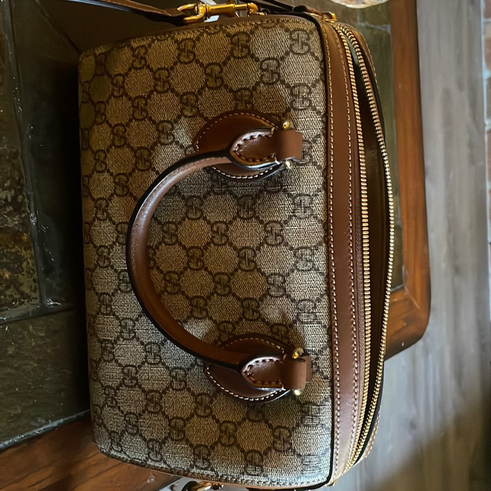 Gucci small GG supreme top handle bag